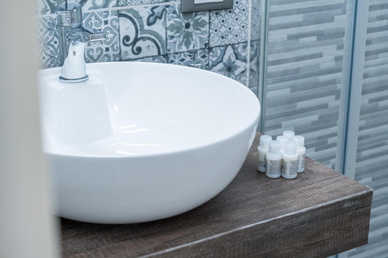 פלרמו Barlaman Luxury Rooms מראה חיצוני תמונה